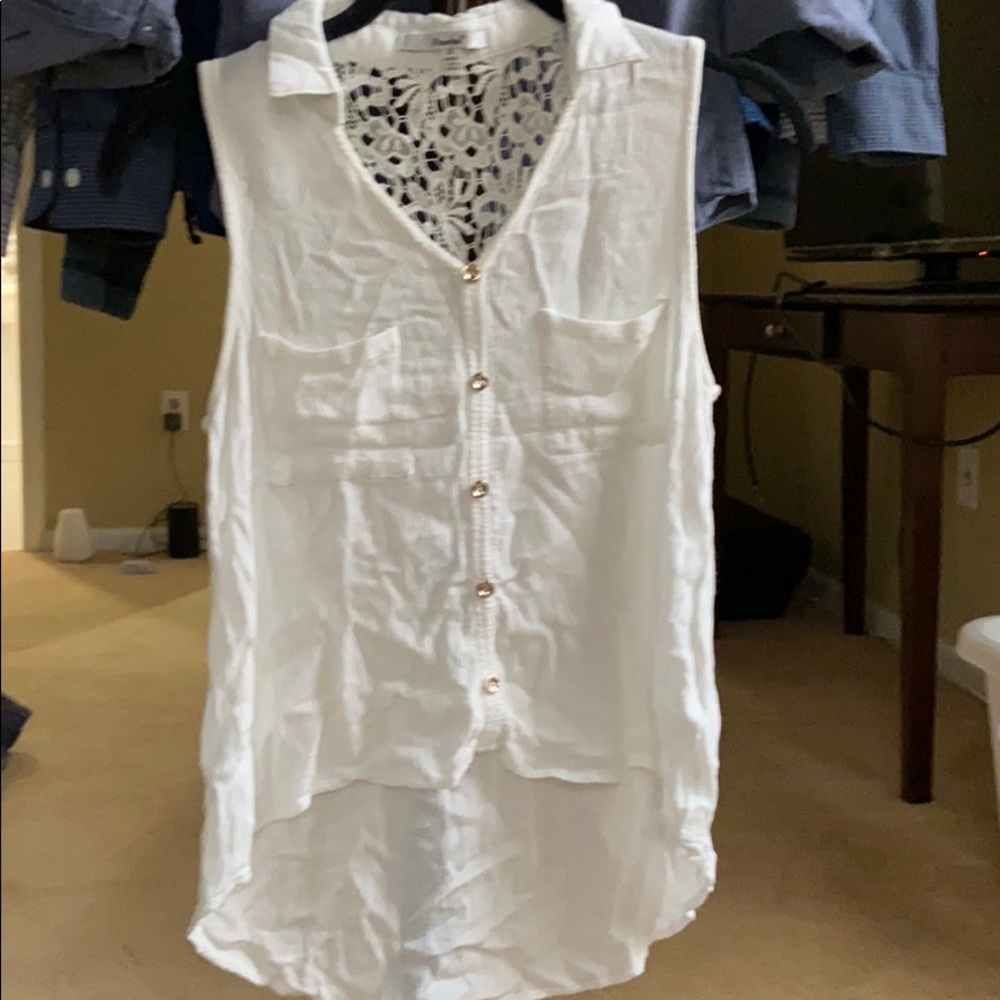 Cute white shirt